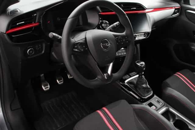 Opel Corsa (2023) thumbnail 2