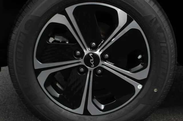 Kia XCeed (2025) thumbnail 4