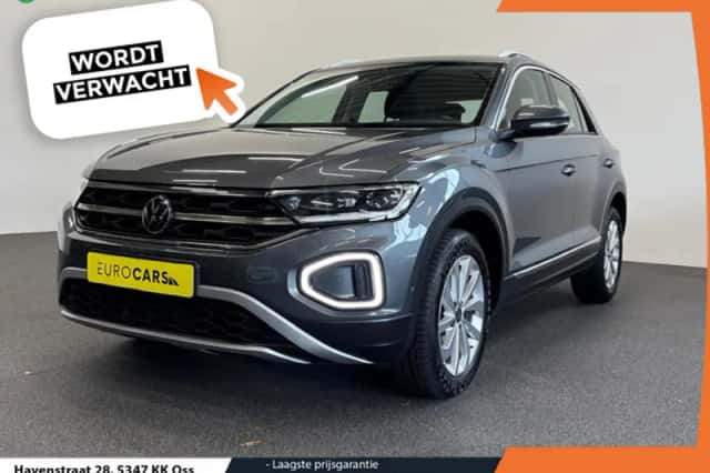 Volkswagen T-Roc (2022) thumbnail 1