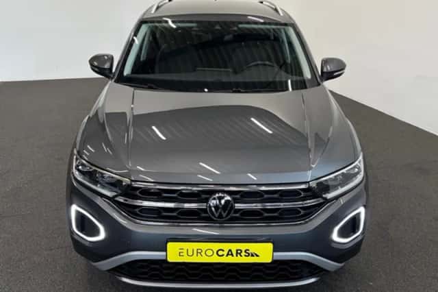 Volkswagen T-Roc (2022) thumbnail 6