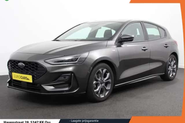 Ford Focus (2023) thumbnail 1