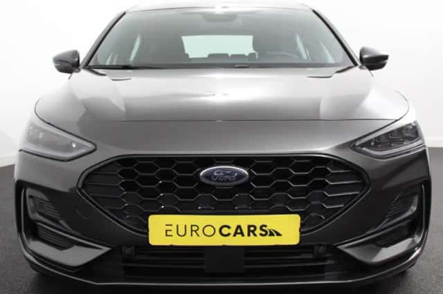 Ford Focus (2023) thumbnail 4