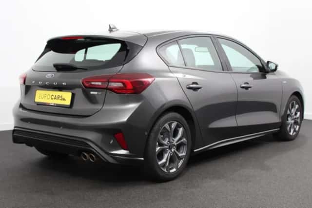 Ford Focus (2023) thumbnail 6
