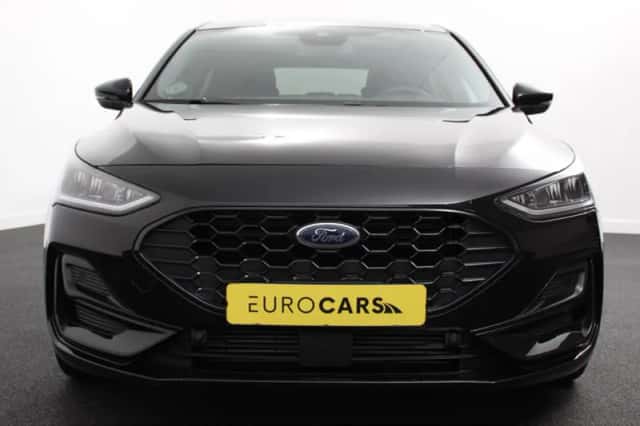 Ford Focus (2023) thumbnail 4