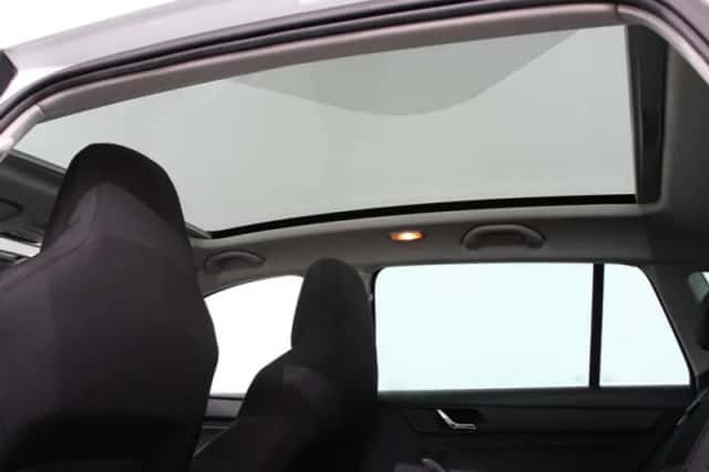 Škoda Rapid (2015) thumbnail 2