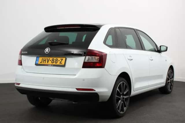 Škoda Rapid (2015) thumbnail 6