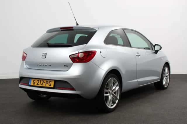 SEAT Ibiza (2010) thumbnail 6