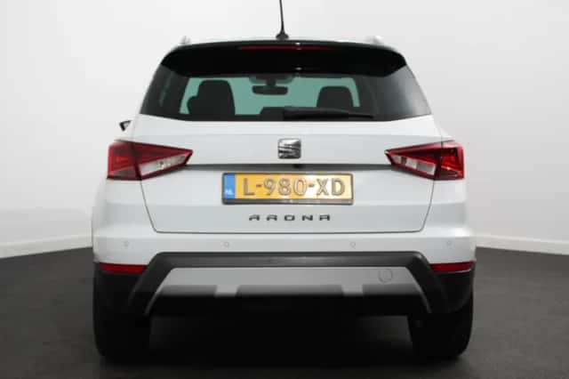 SEAT Arona (2018) thumbnail 5