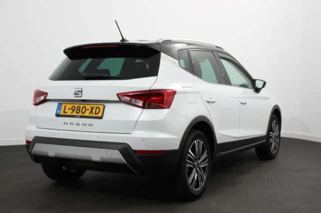 SEAT Arona (2018) thumbnail 6