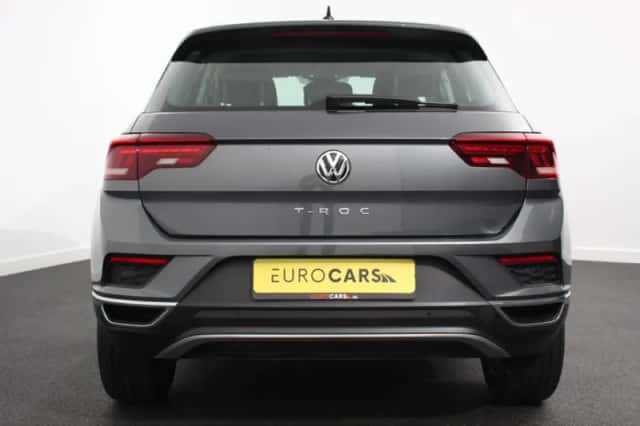 Volkswagen T-Roc (2020) thumbnail 2