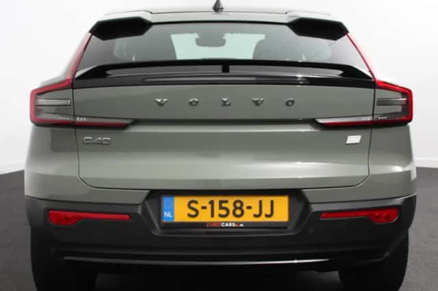 Volvo C40 (2023) thumbnail 5
