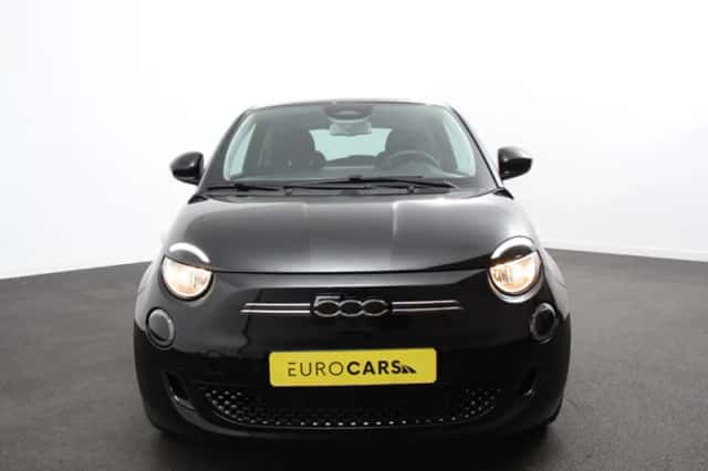 Fiat 500e (2023) thumbnail 4