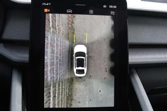 Polestar 2 (2021) thumbnail 2