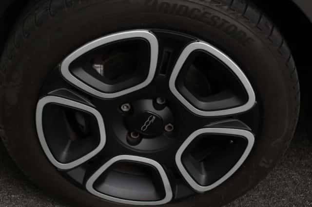 Fiat 500 (2023) thumbnail 2