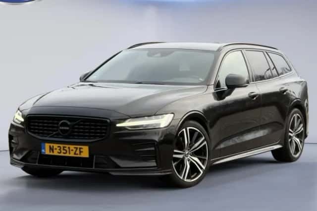 Volvo V60 (2022) thumbnail 1
