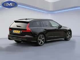 Volvo V60 (2022) thumbnail 3