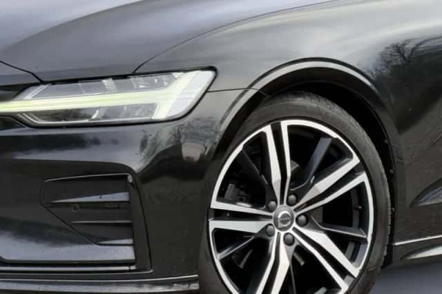Volvo V60 (2022) thumbnail 5
