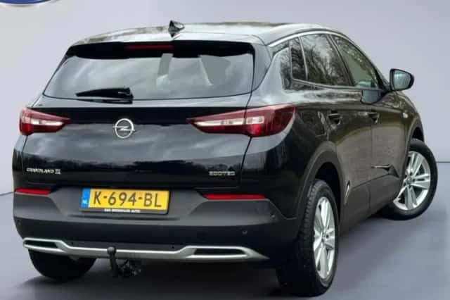 Opel Grandland (2020) thumbnail 3