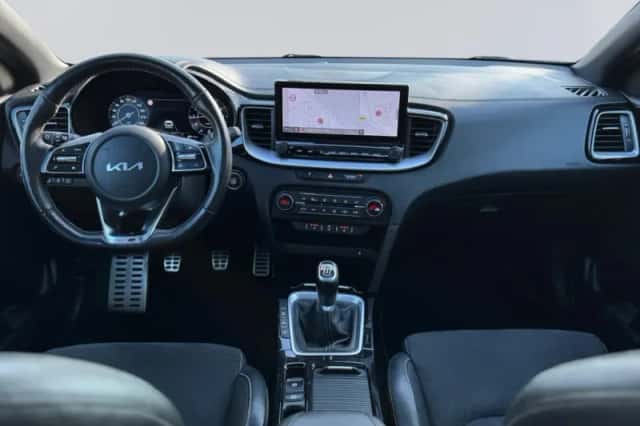Kia Proceed (2022) thumbnail 2