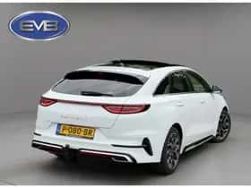 Kia Proceed (2022) thumbnail 3