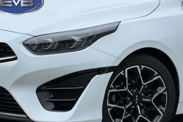 Kia Proceed (2022) thumbnail 5