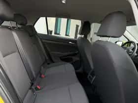 Volkswagen Golf (2022) thumbnail 13