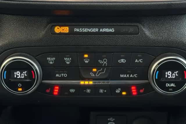 Ford Focus (2020) thumbnail 6