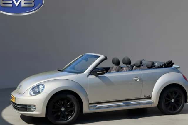 Volkswagen Beetle (2015) thumbnail 1