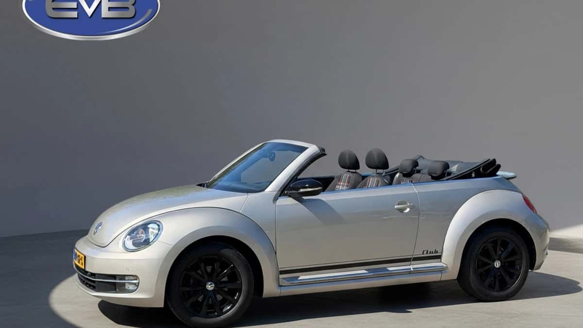 Volkswagen Beetle (2015) — foto 1