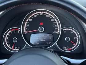Volkswagen Beetle (2015) thumbnail 18