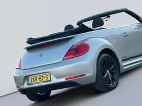 Volkswagen Beetle (2015) thumbnail 5