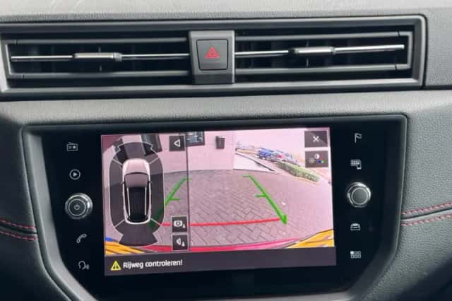 SEAT Arona (2018) thumbnail 6