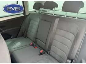 Volkswagen Tiguan (2017) thumbnail 25