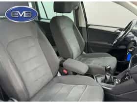 Volkswagen Tiguan (2017) thumbnail 4