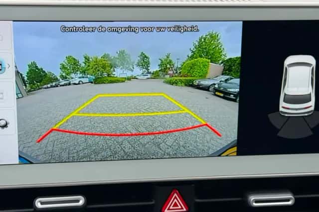 Hyundai Ioniq (2022) thumbnail 6