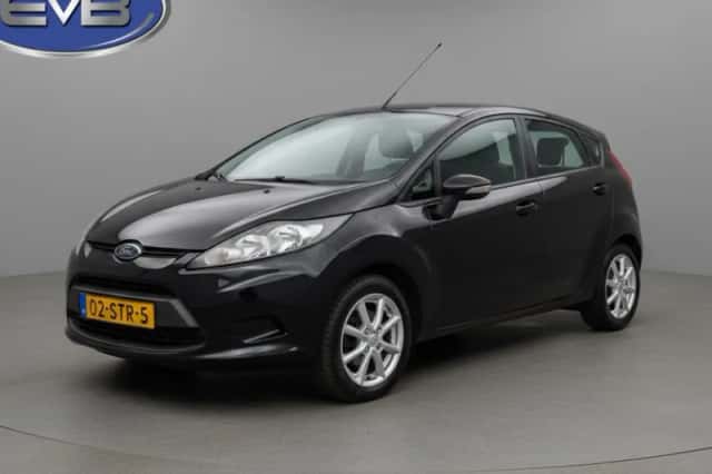 Ford Fiesta (2011) thumbnail 1