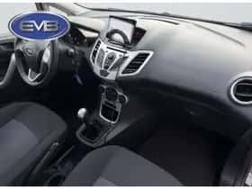 Ford Fiesta (2011) thumbnail 14