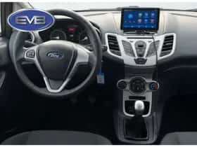 Ford Fiesta (2011) thumbnail 17