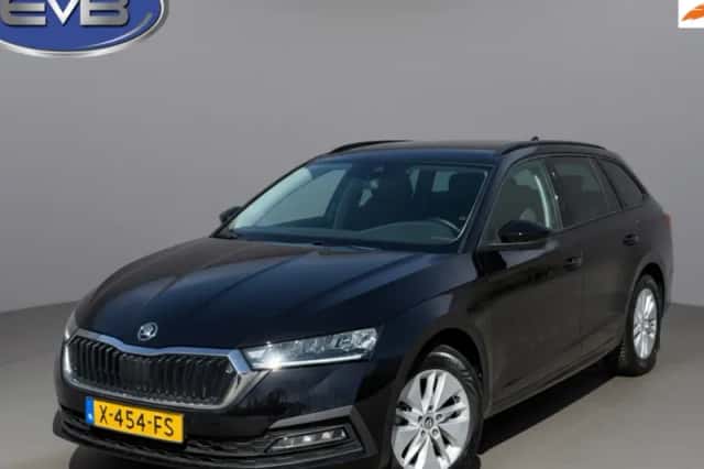Škoda Octavia (2023) thumbnail 1