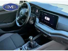 Škoda Octavia (2023) thumbnail 14