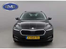 Škoda Octavia (2023) thumbnail 8