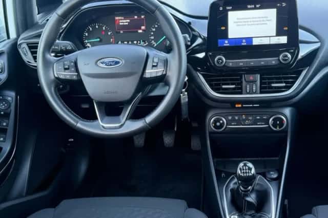 Ford Fiesta (2022) thumbnail 2