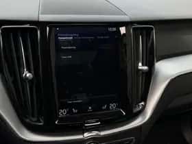 Volvo XC60 (2017) thumbnail 26