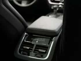 Volvo XC60 (2017) thumbnail 29