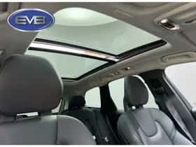 Volvo XC60 (2017) thumbnail 8