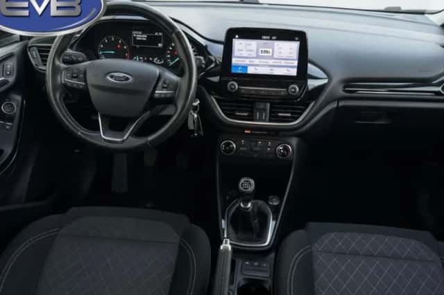 Ford Fiesta (2019) thumbnail 2