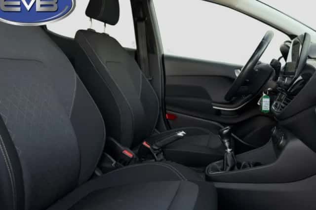 Ford Fiesta (2019) thumbnail 4
