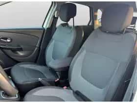 Renault Captur (2015) thumbnail 17