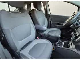 Renault Captur (2015) thumbnail 4
