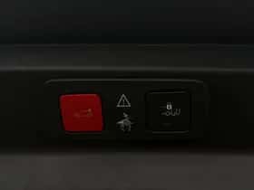 Peugeot 5008 (2019) thumbnail 18